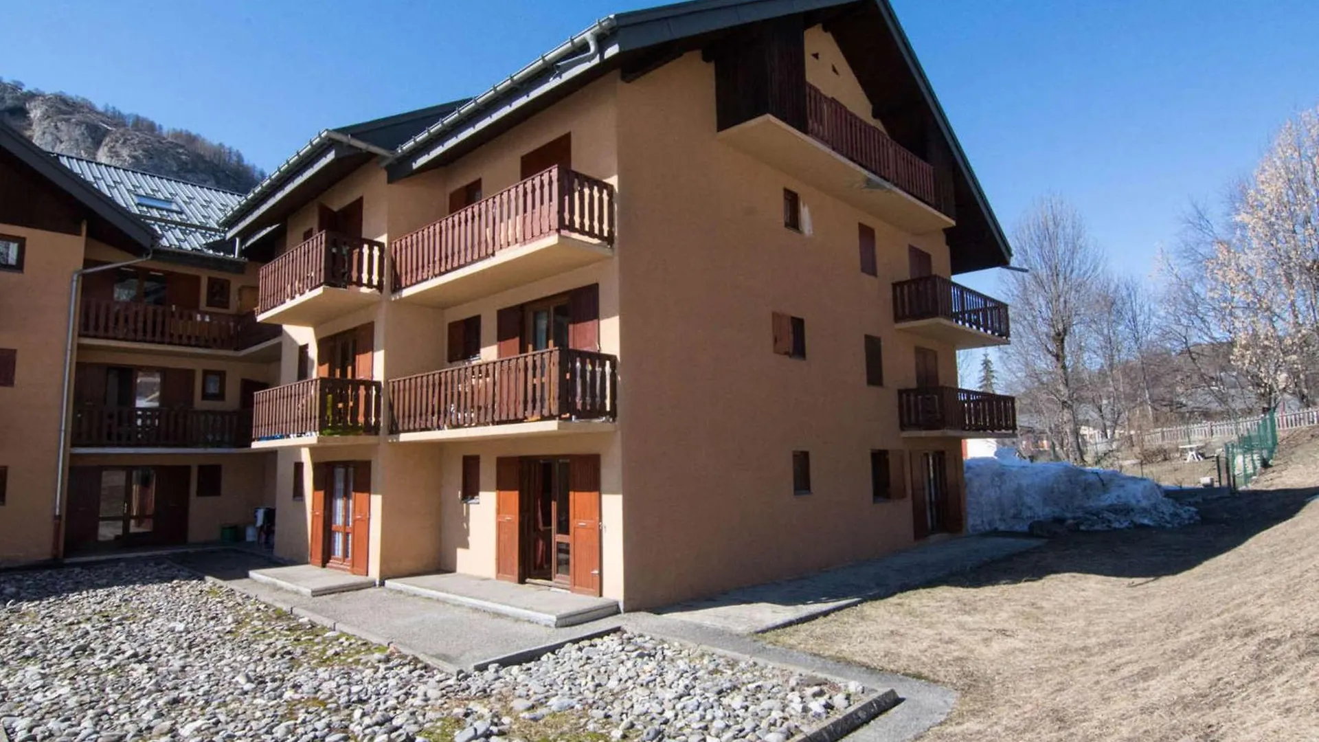 Confortable Appartement 4 Pieces, 8 Personnes, Parking, Terrasse Exposee Sud - Fr-1-263-452 Διαμέρισμα