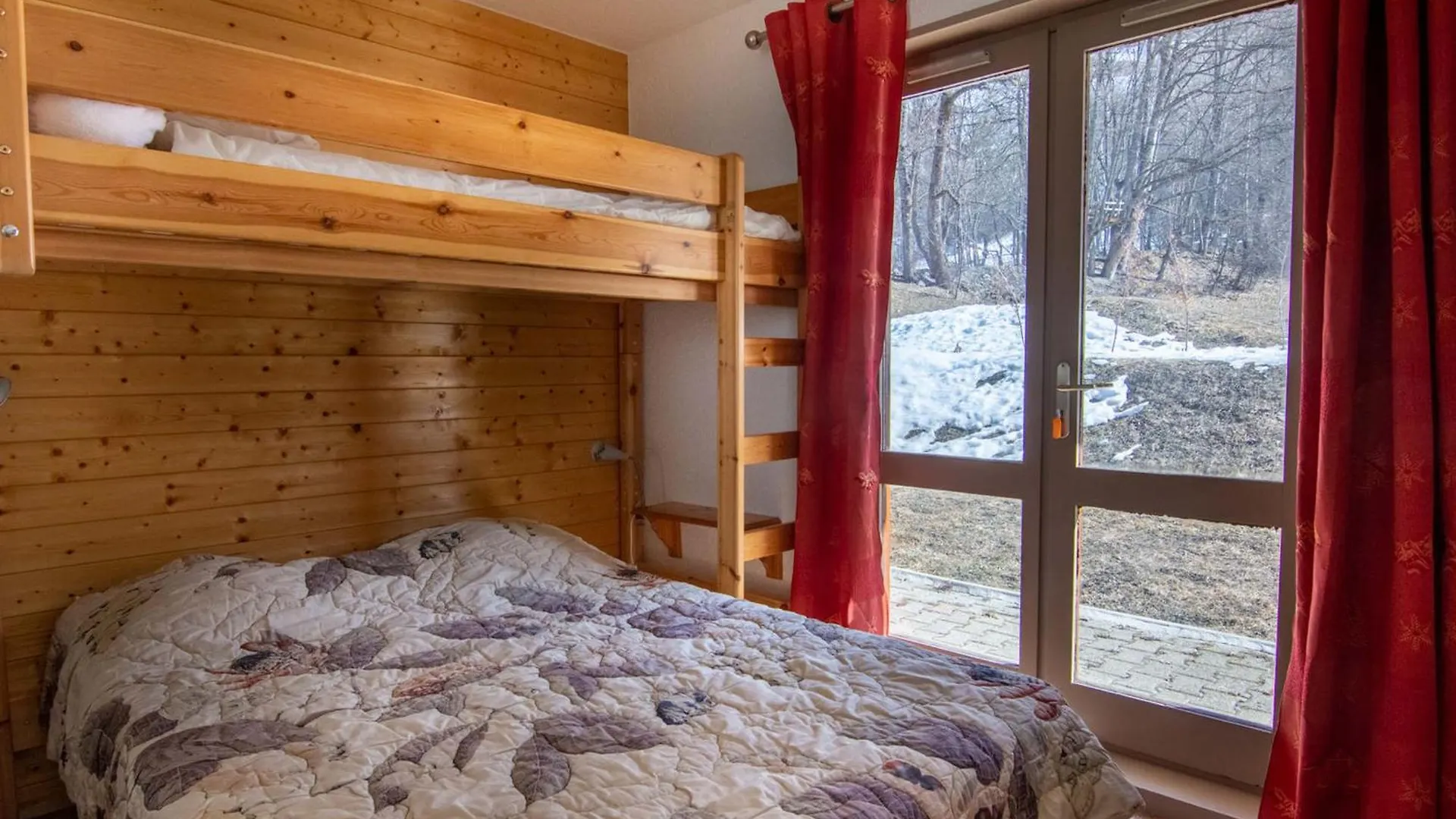 Confortable Appartement 4 Pieces, 8 Personnes, Parking, Terrasse Exposee Sud - Fr-1-263-452 Apartment Valloire